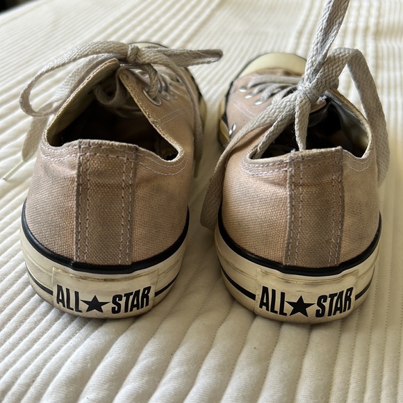 Converse - Picture 2 of 7